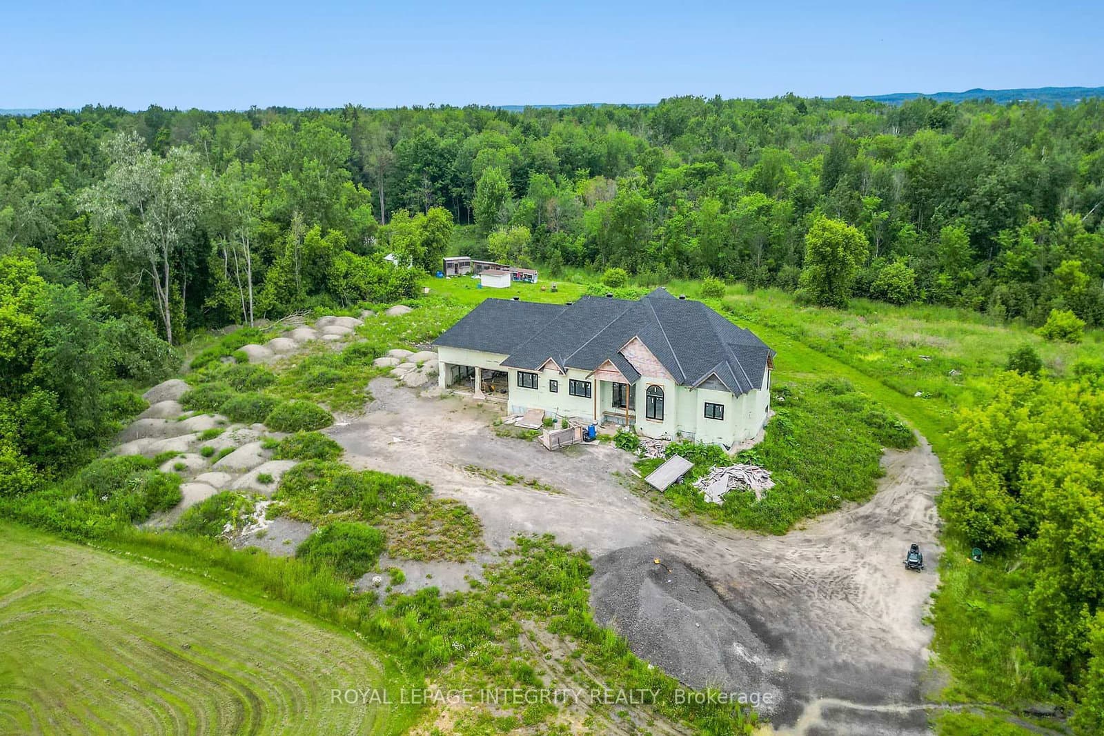 1695 Old Montreal Road, Ottawa, ON — photo 2