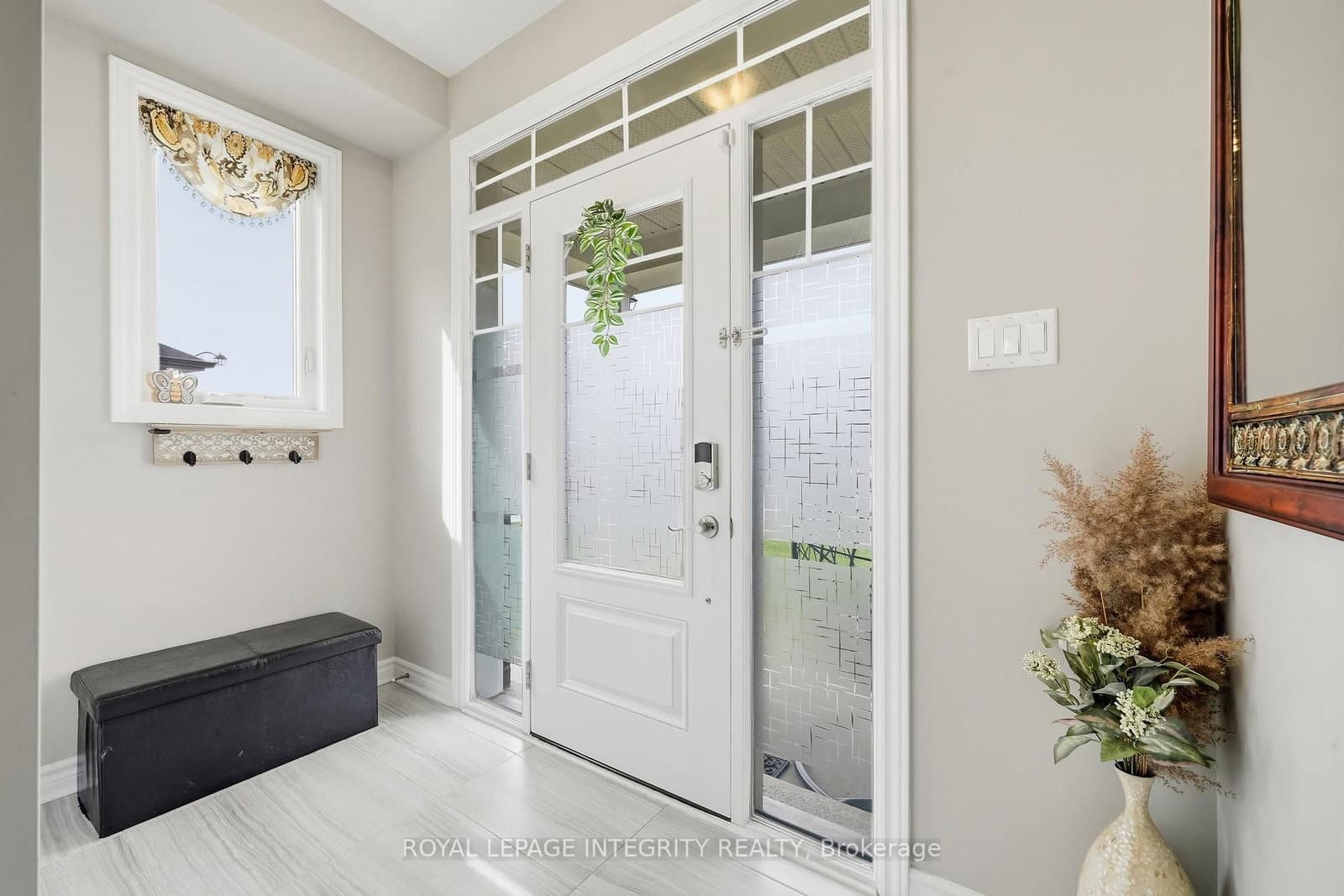 208 Mountain Sorrel Way, Ottawa, ON — photo 3