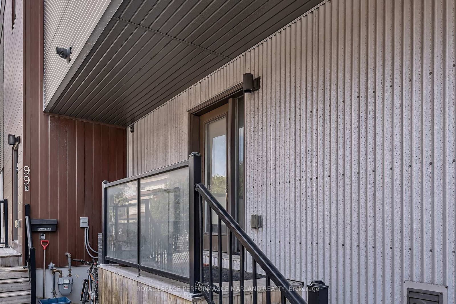 99A & 99B Concord Street, Ottawa, ON — photo 3