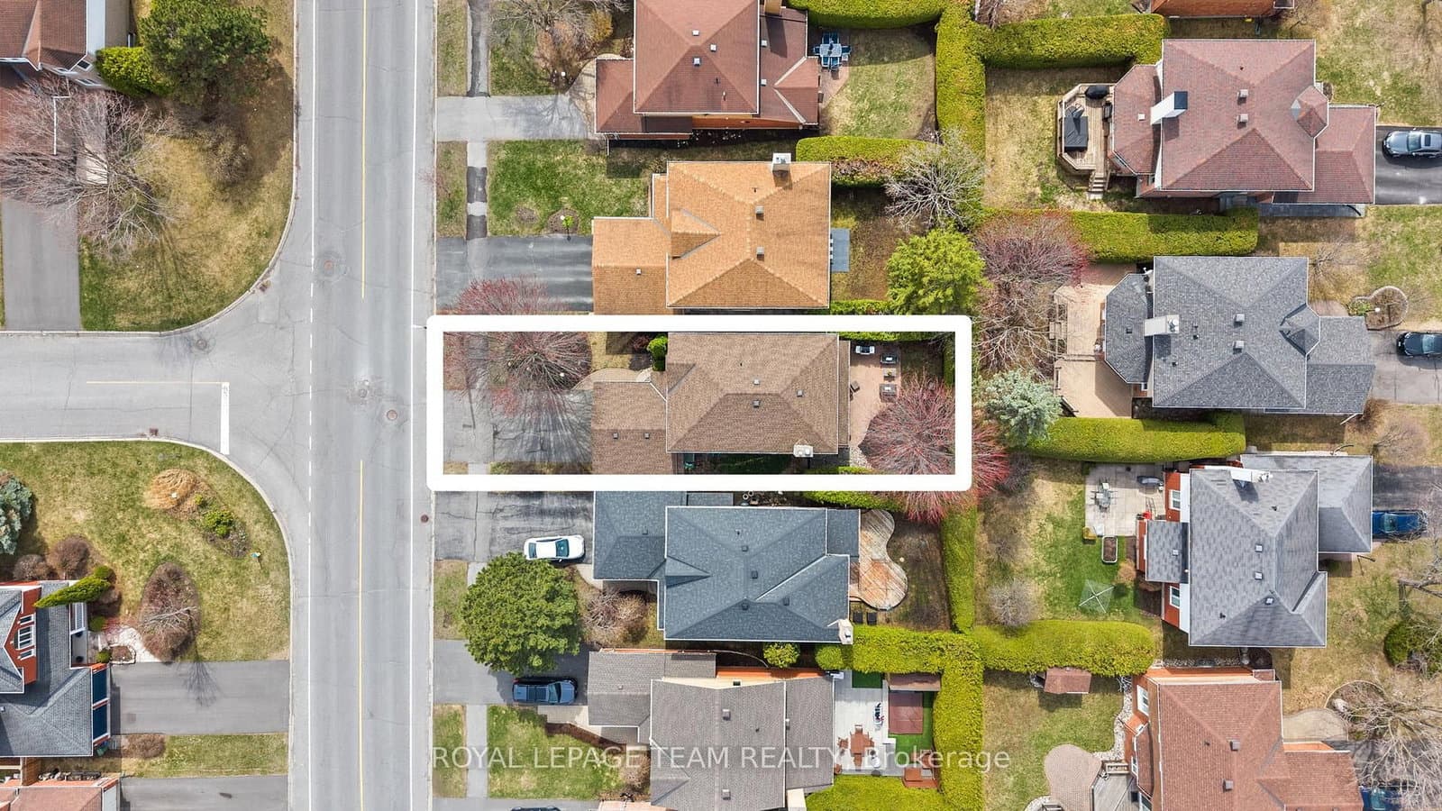 195 Walden Drive, Ottawa, ON — photo 2