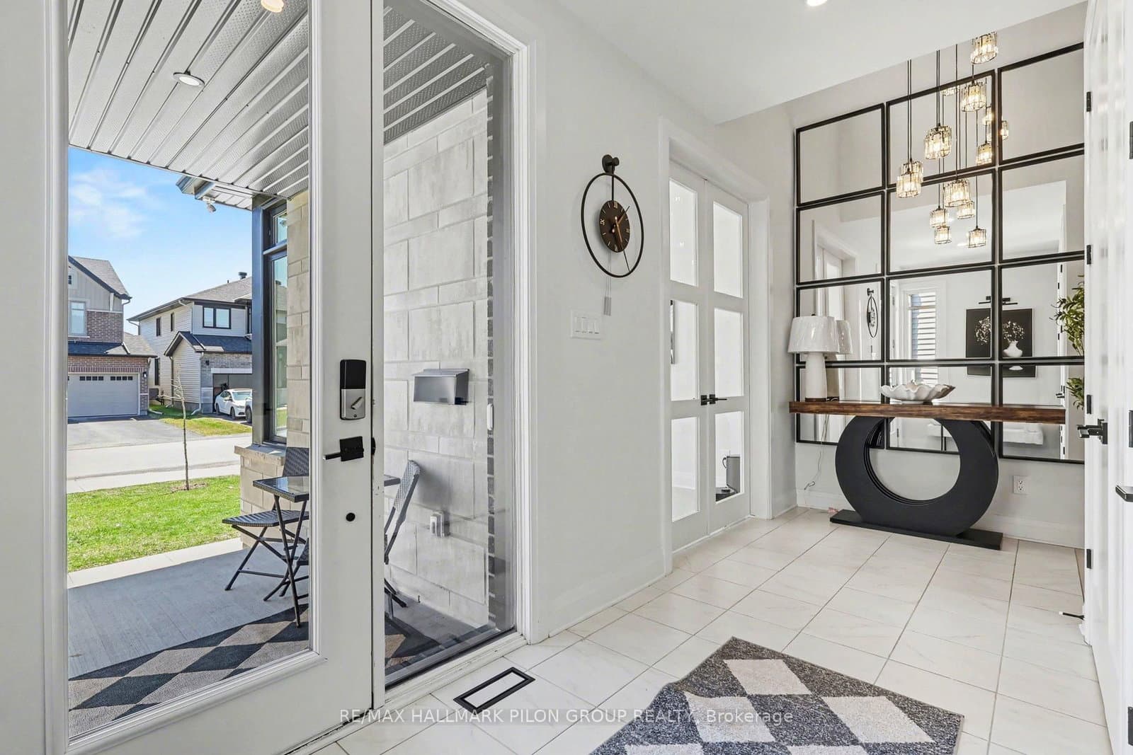 320 Cornice Street, Ottawa, ON — photo 2