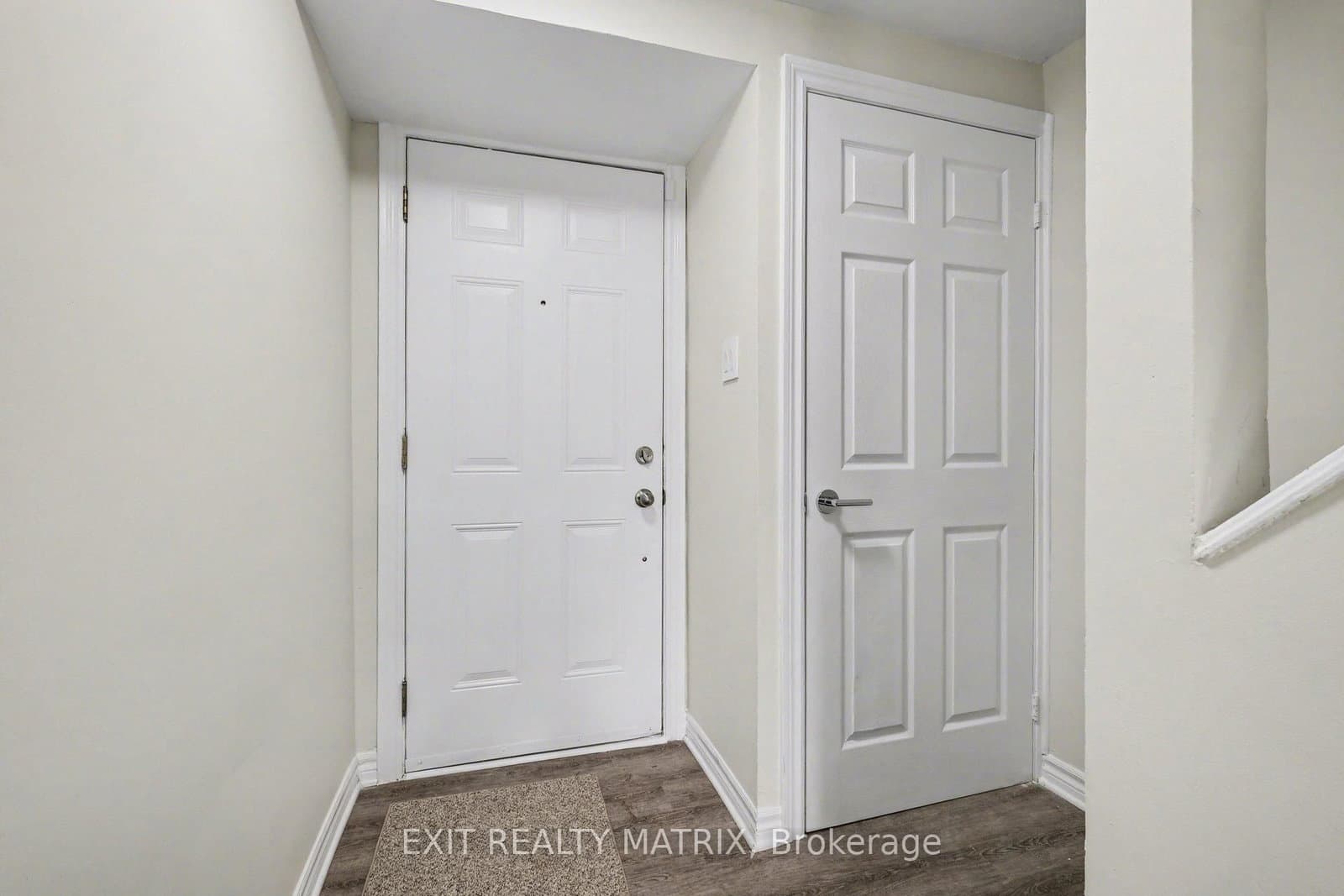 B - 1468 Heatherington Road, Ottawa, ON — photo 3