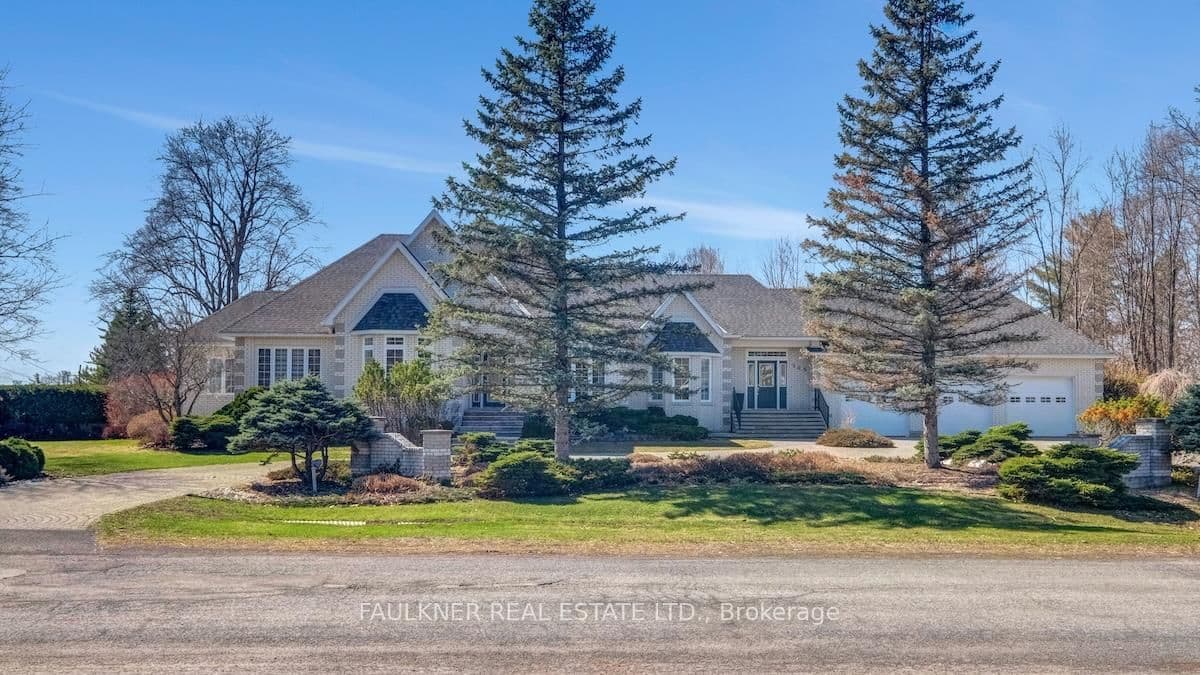 945 Fieldown Street, Ottawa, ON