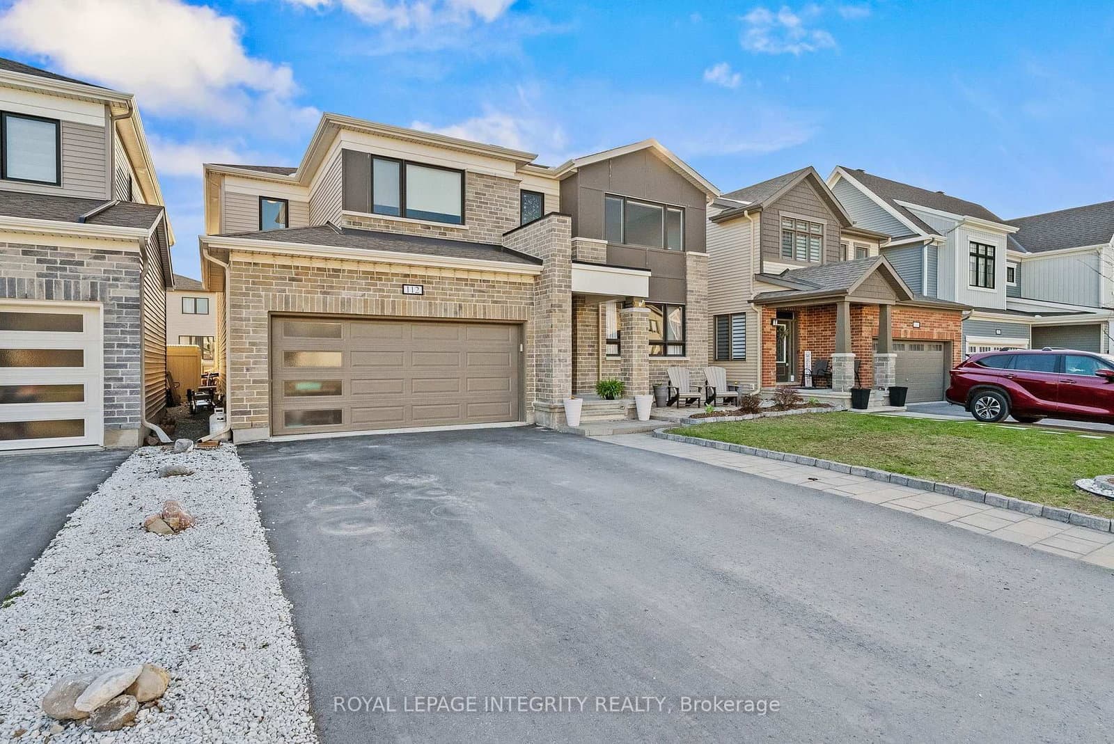 112 Reliance Ridge, Ottawa, ON — photo 2