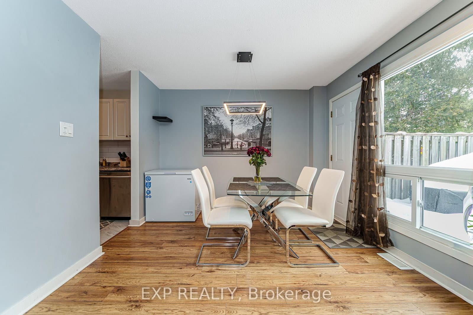 81 - 224 Romulus Private, Ottawa, ON — photo 3