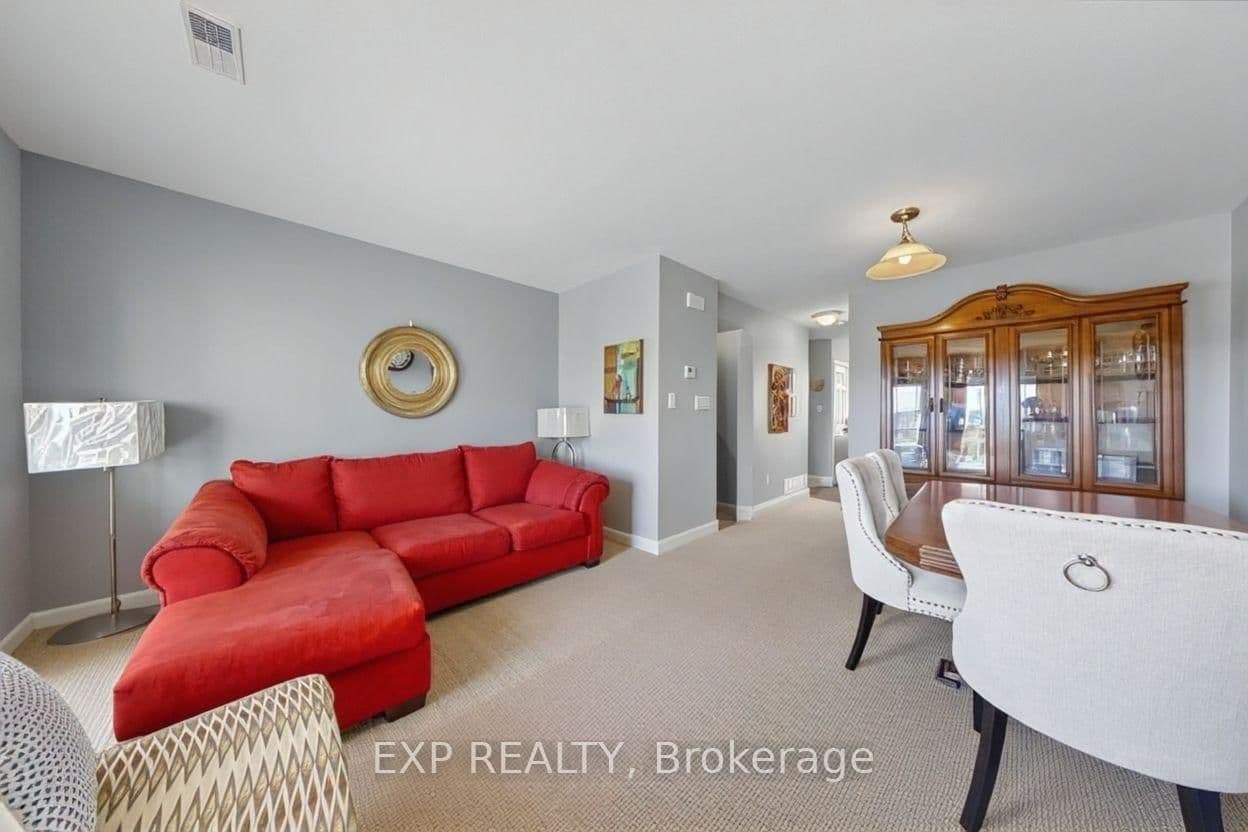 290 Espin Heights, Ottawa, ON — photo 2