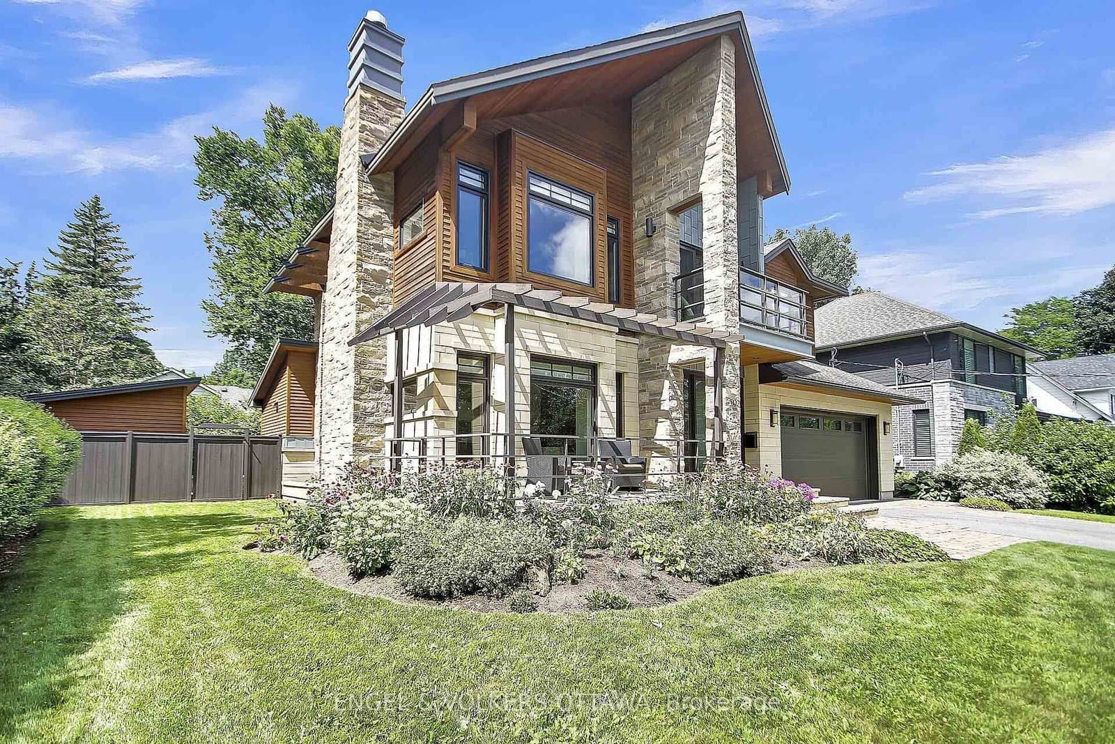 592 Brierwood Avenue, Ottawa, ON — photo 2