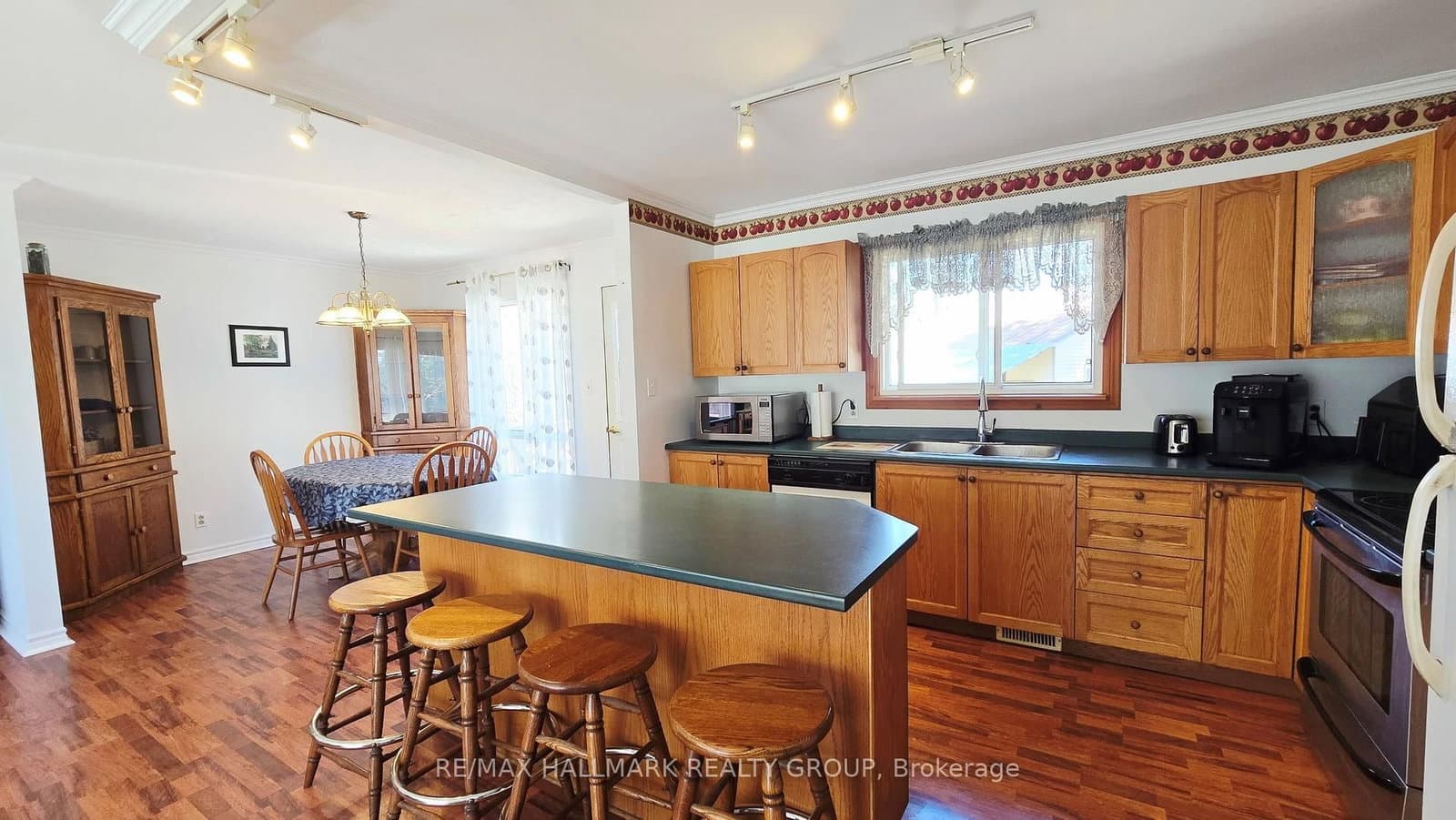 4318 Stonecrest Road, Ottawa, ON — photo 7