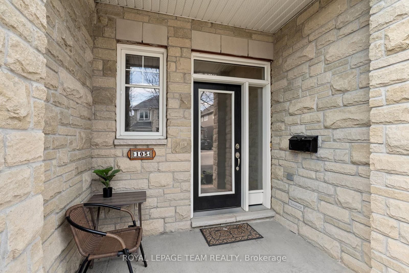 105 Abetti Ridge, Ottawa, ON — photo 2