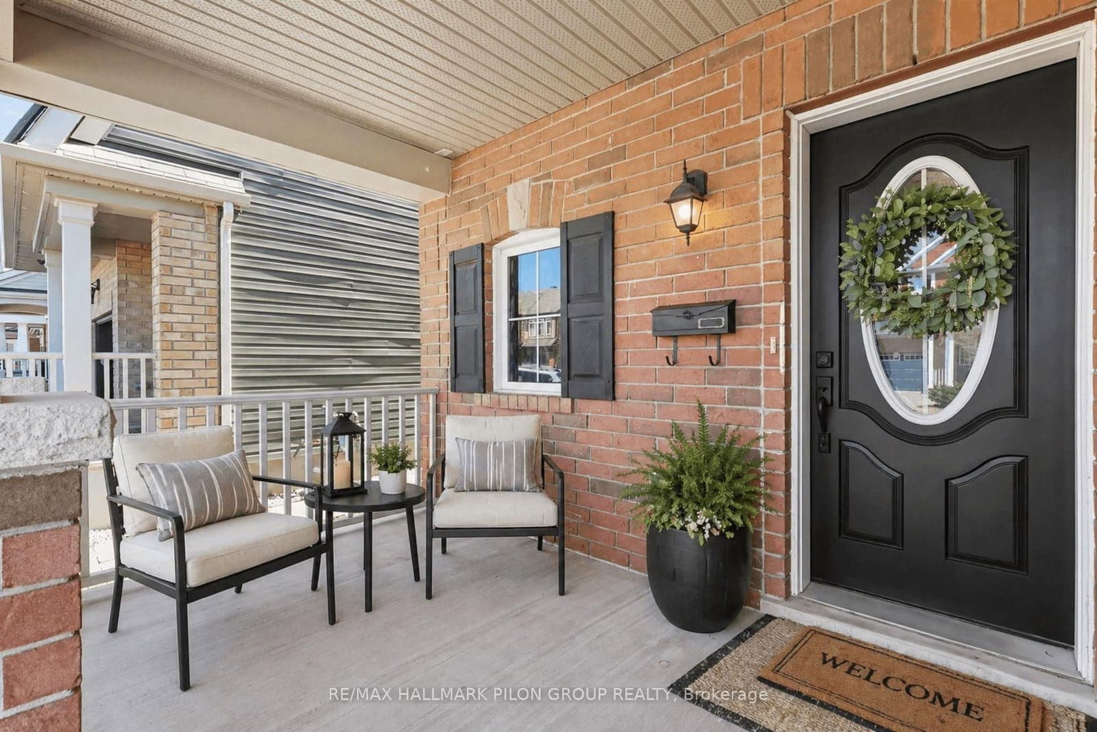 214 Serra Ridge, Ottawa, ON — photo 2