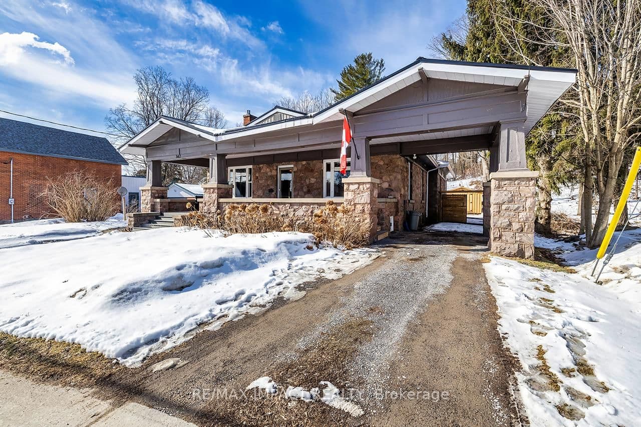 342 Metcalf Street, Tweed, ON — photo 2