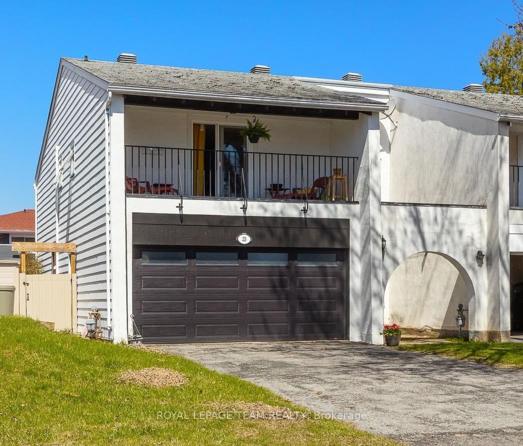 25 Grady Crescent, Ottawa, ON