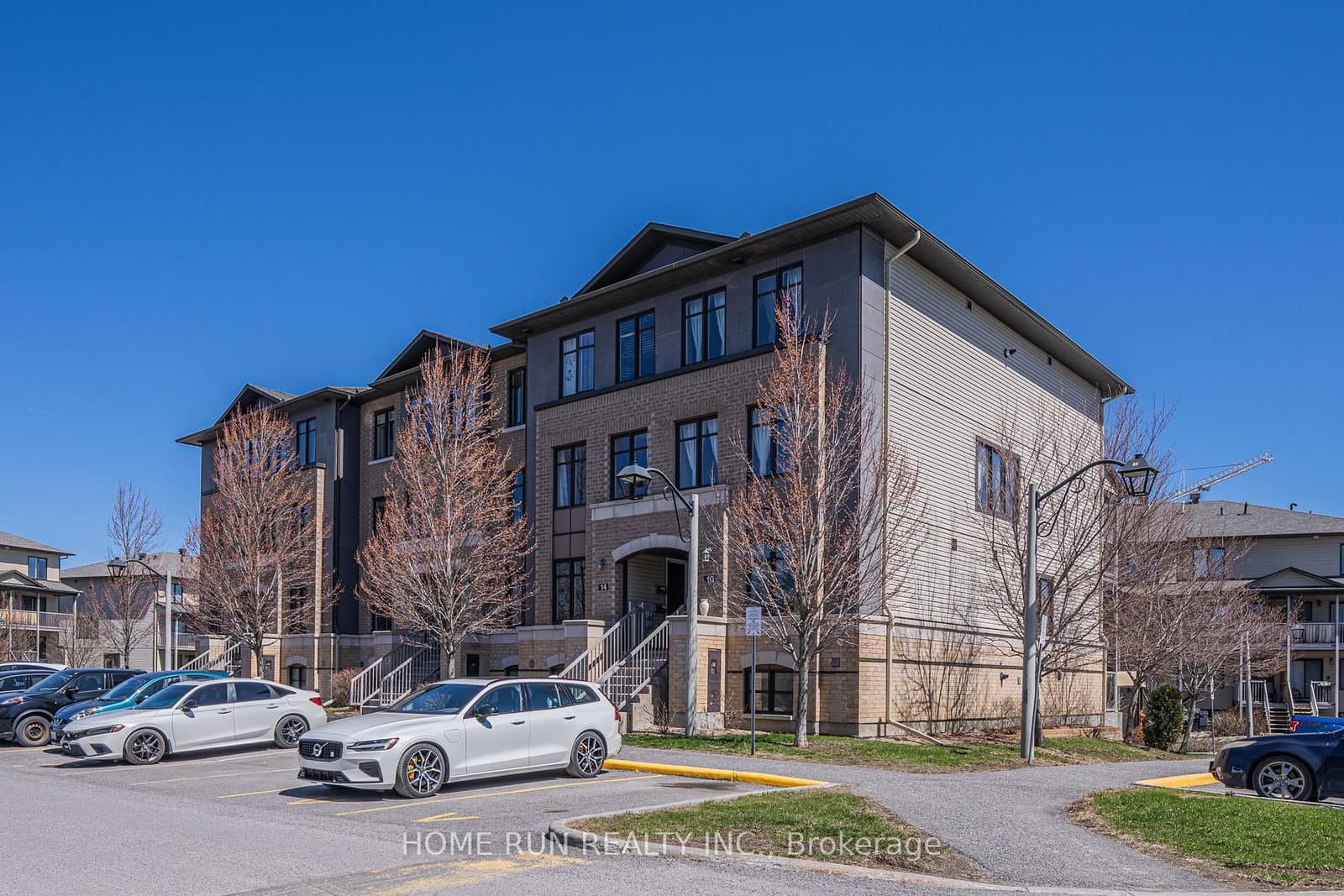 20 - 12 Argent Private, Ottawa, ON