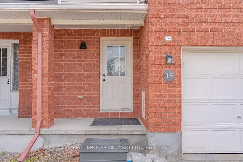 15 Calaveras Avenue, Ottawa, ON — photo 2