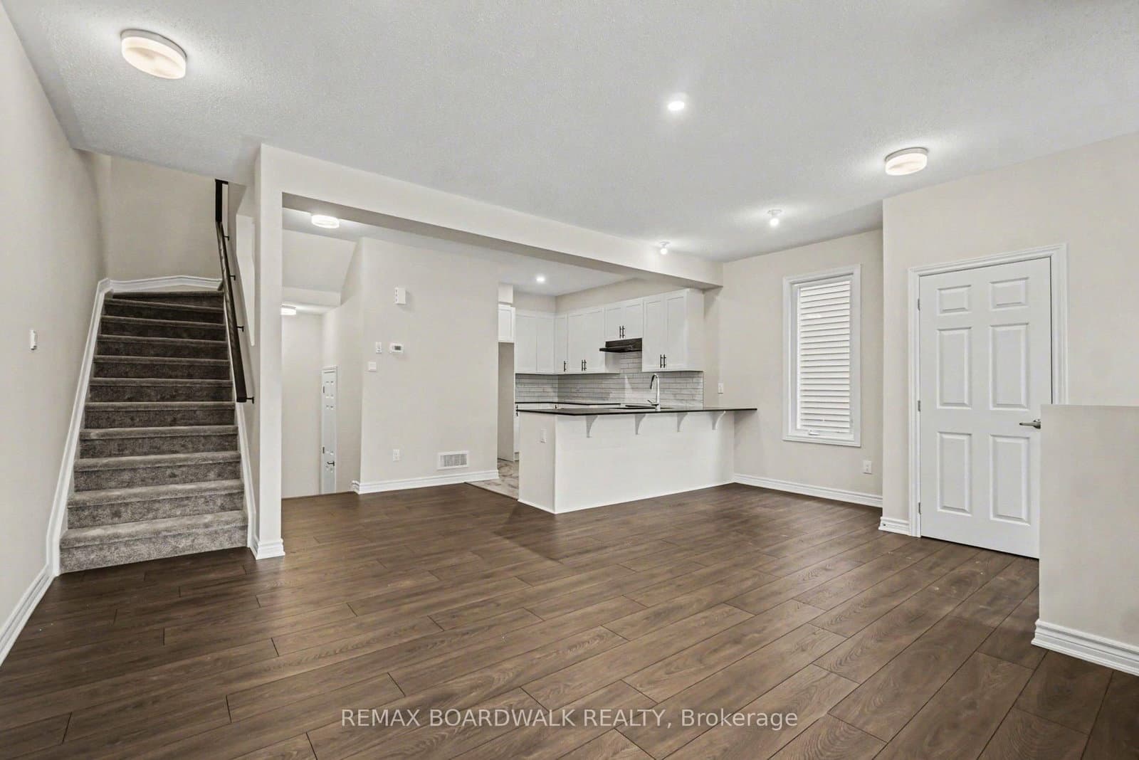 83 Ryan Reynolds Way, Orleans, ON — photo 3