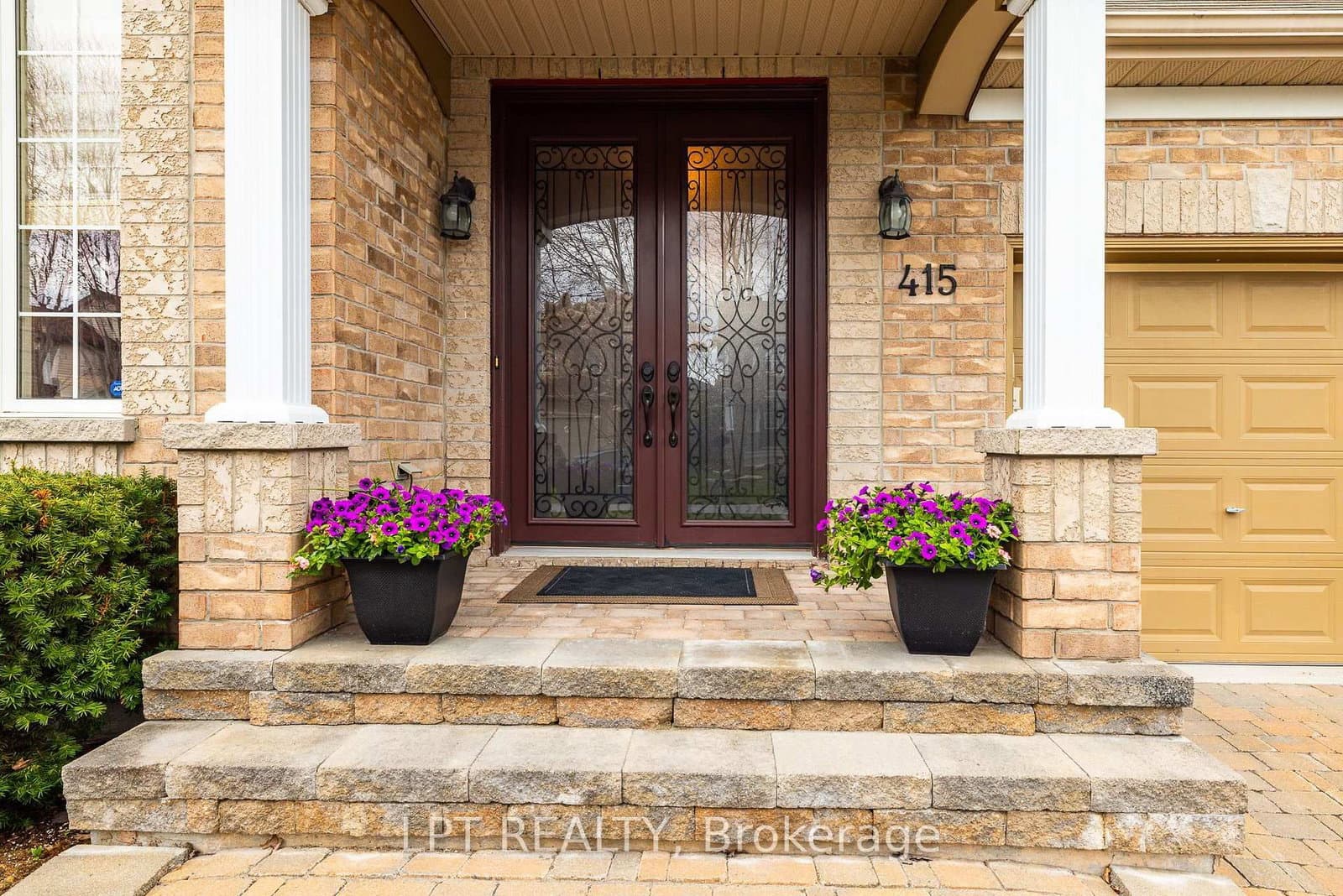 415 Landswood Way, Ottawa, ON — photo 2