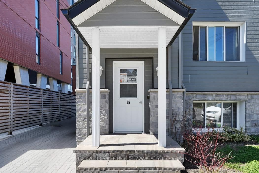 95 Barrette Street, Ottawa, ON — photo 2