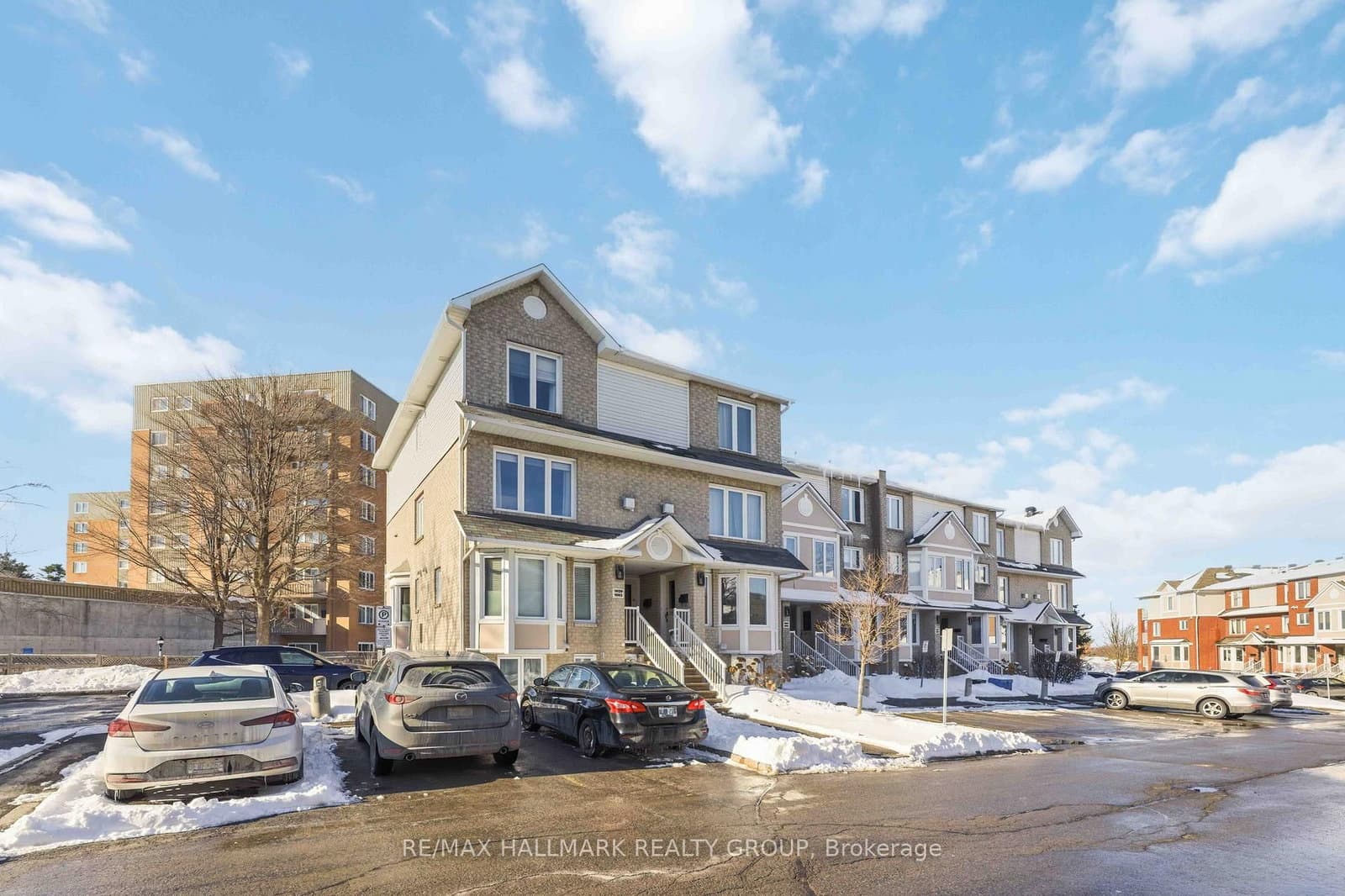 1660 Locksley Lane, Ottawa, ON