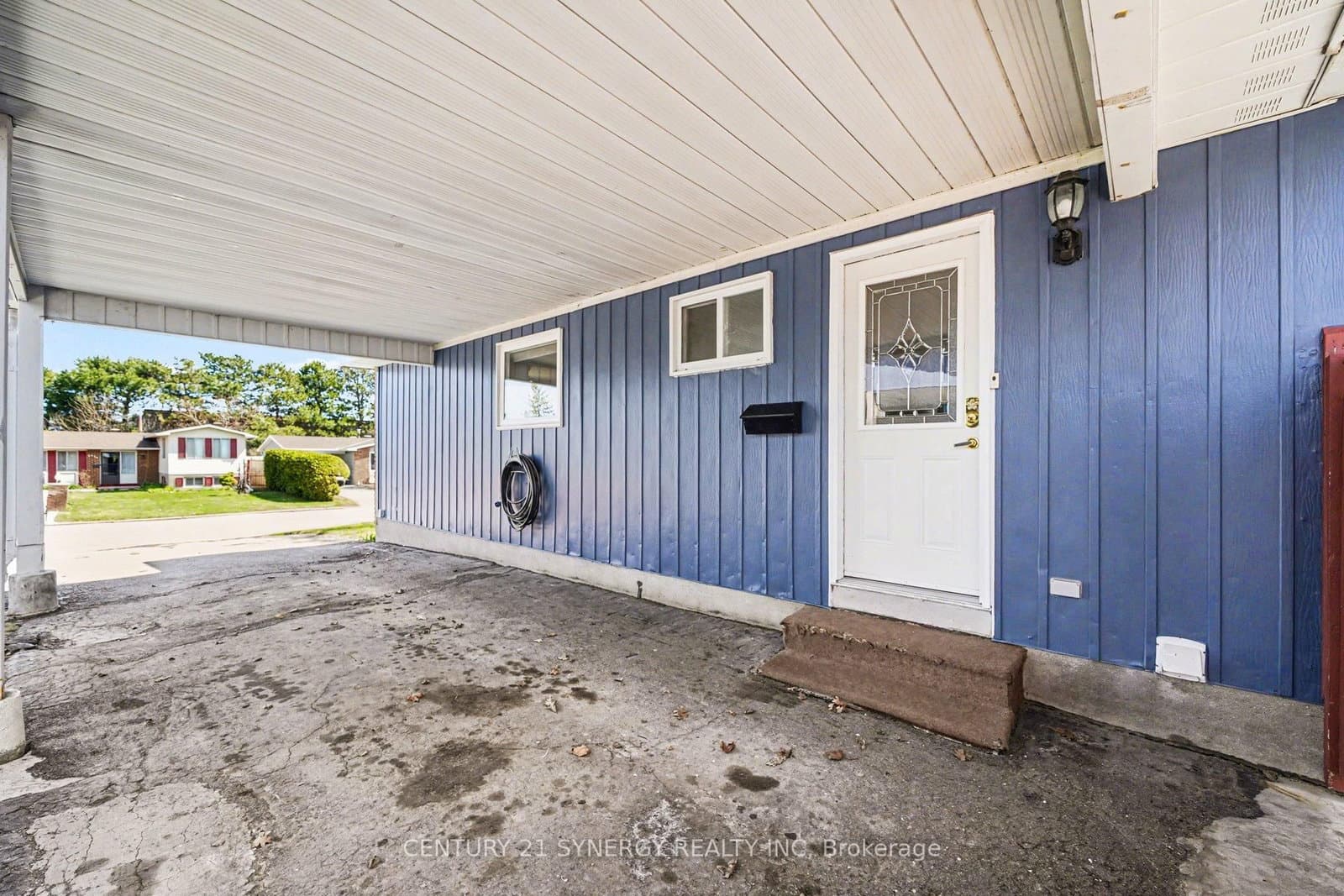 2428 BLACKSTONE Crescent, Ottawa, ON — photo 3