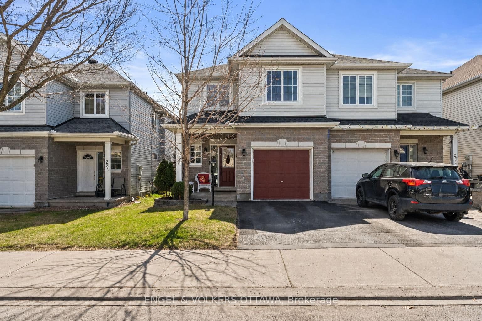 232 Deerfox Drive, Ottawa, ON