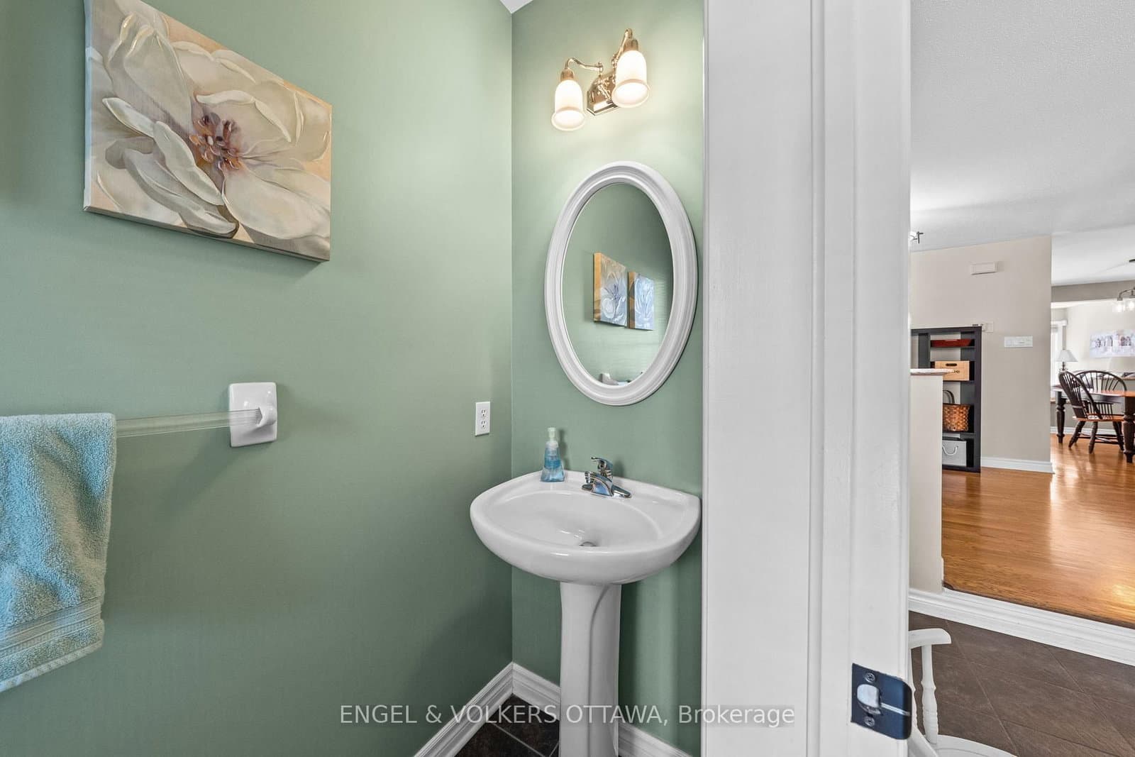232 Deerfox Drive, Ottawa, ON — photo 3