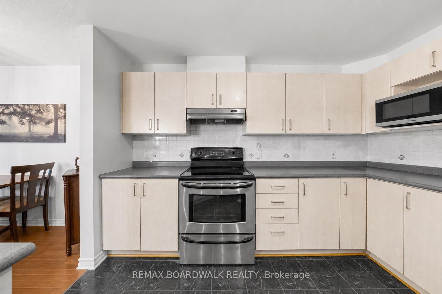 117 - 3265 St Joseph Boulevard, Ottawa, ON — photo 3