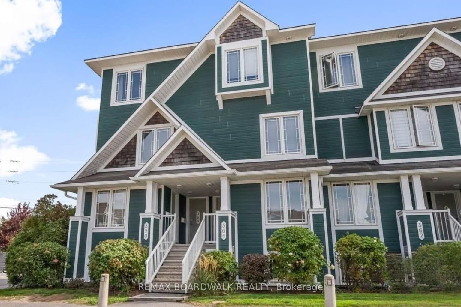 364 Crownridge Drive, Kanata, ON