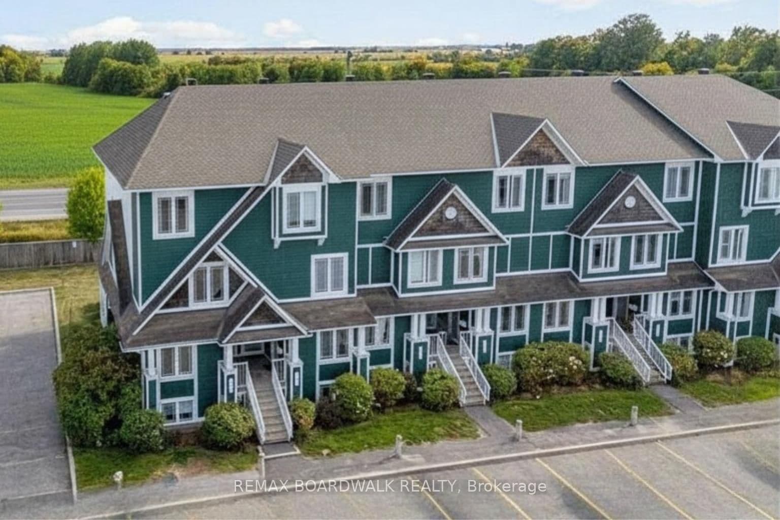 364 Crownridge Drive, Kanata, ON — photo 2