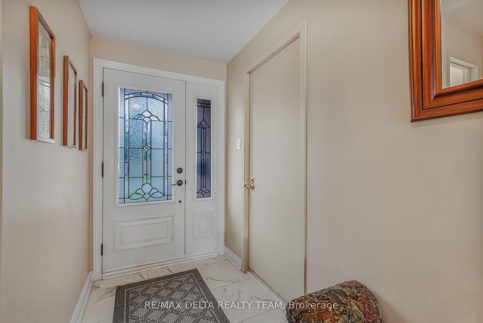 6043 VALLEY FIELD Crescent, Ottawa, ON — photo 3
