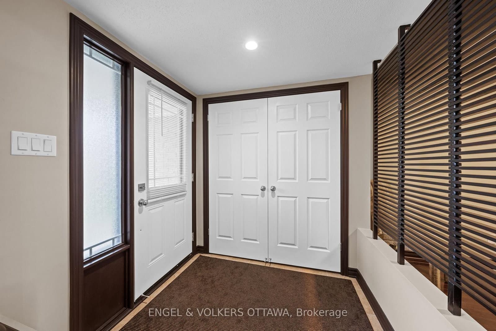 310 Sarabella Street, Ottawa, ON — photo 3