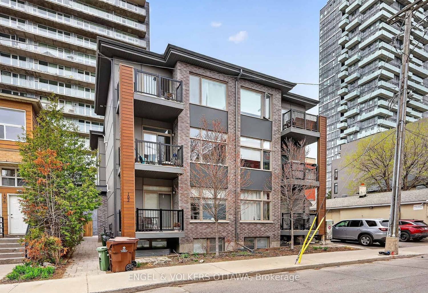 A - 192 Forward Avenue, Ottawa, ON