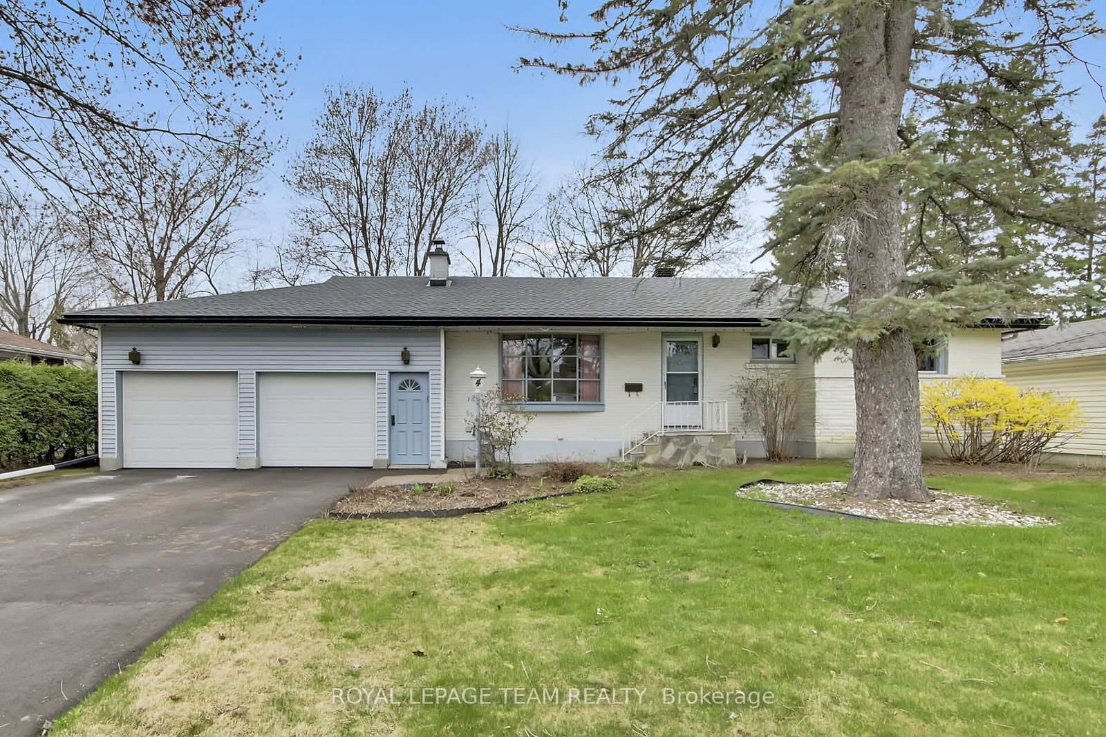 4 Headingly Crescent, Ottawa, ON
