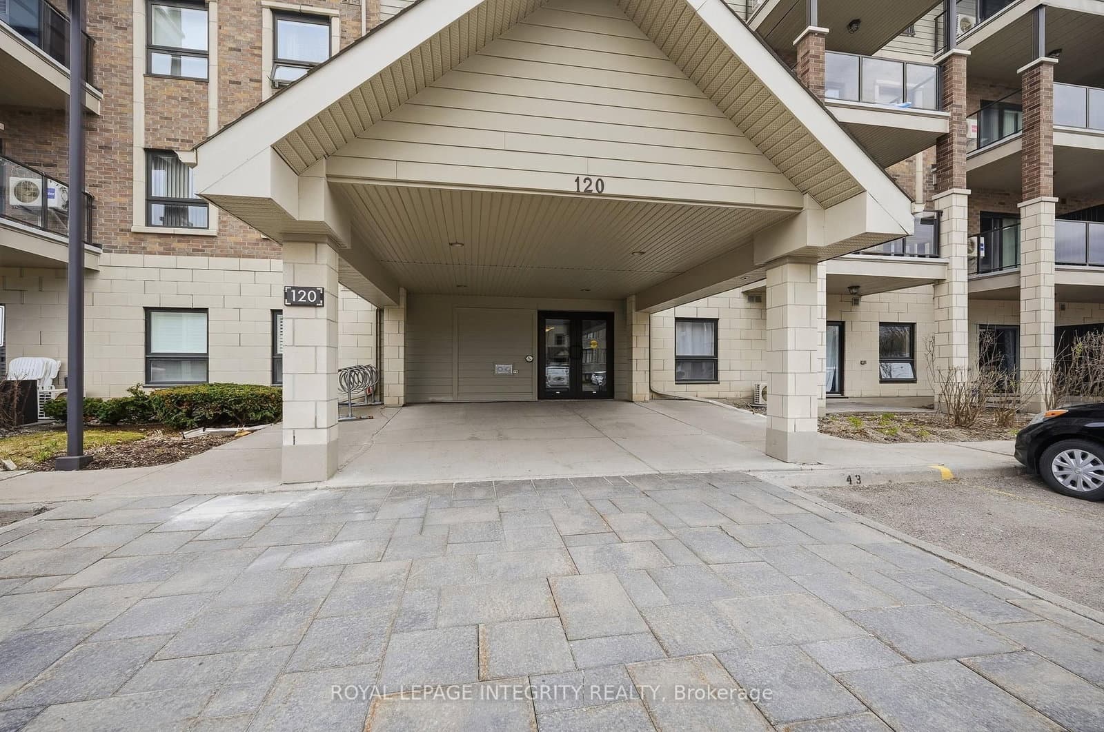 412 - 120 Prestige Circle, Ottawa, ON — photo 2