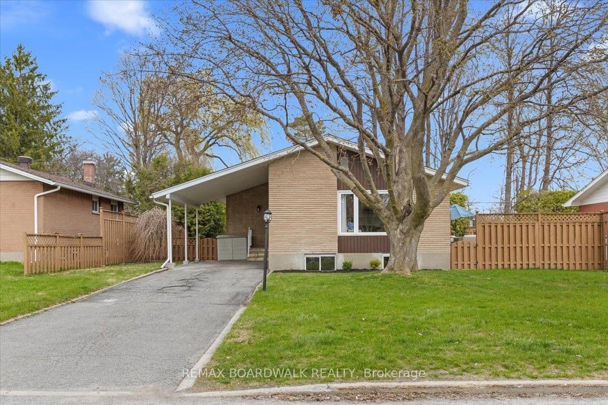 19 Spring Garden Avenue, Ottawa, ON — photo 2