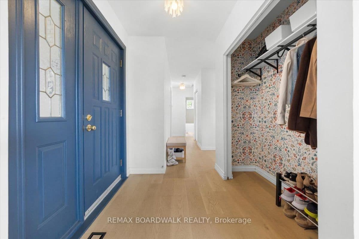 19 Spring Garden Avenue, Ottawa, ON — photo 3