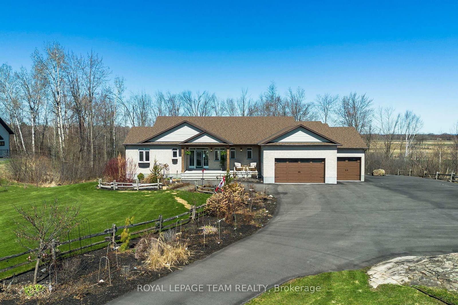 26 Synergy Way, Ottawa, ON