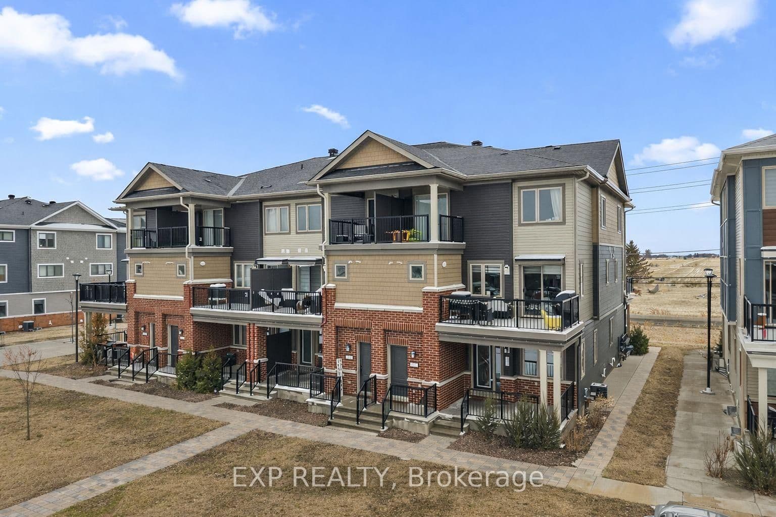 704 Lapland Private, Ottawa, ON — photo 2