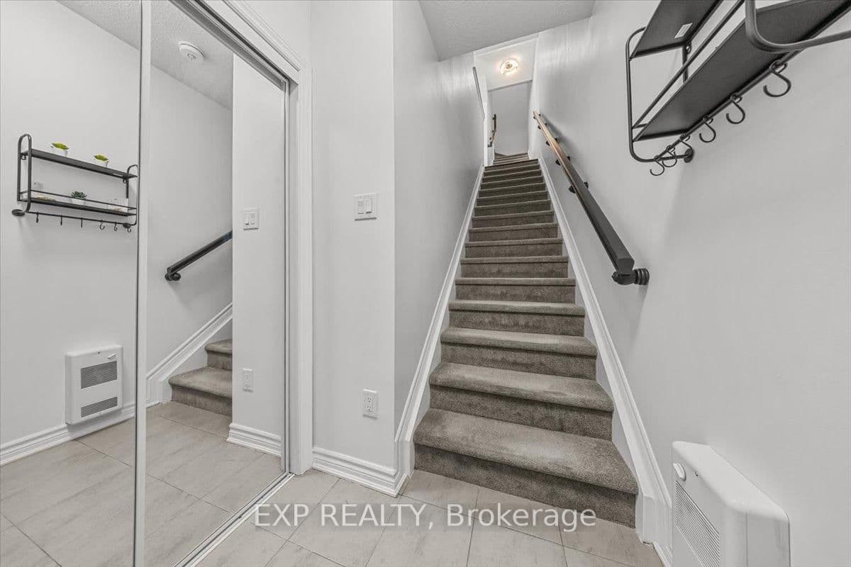 704 Lapland Private, Ottawa, ON — photo 3