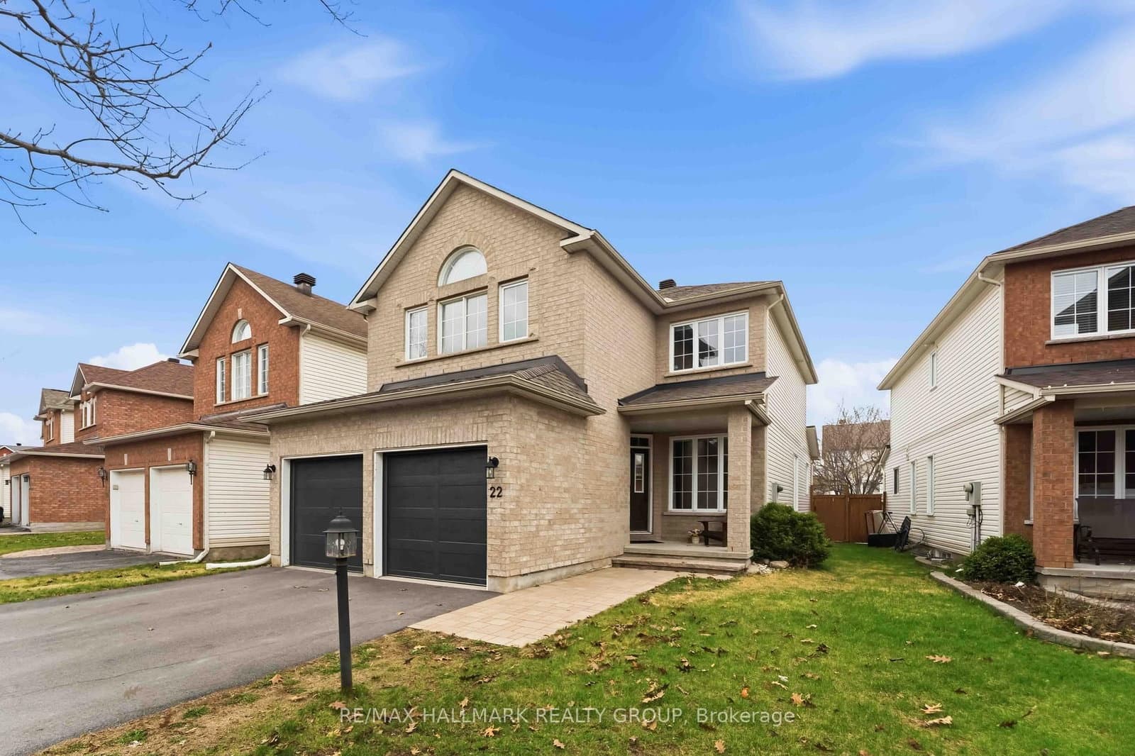 22 Oak Grove Street, Ottawa, ON — photo 2