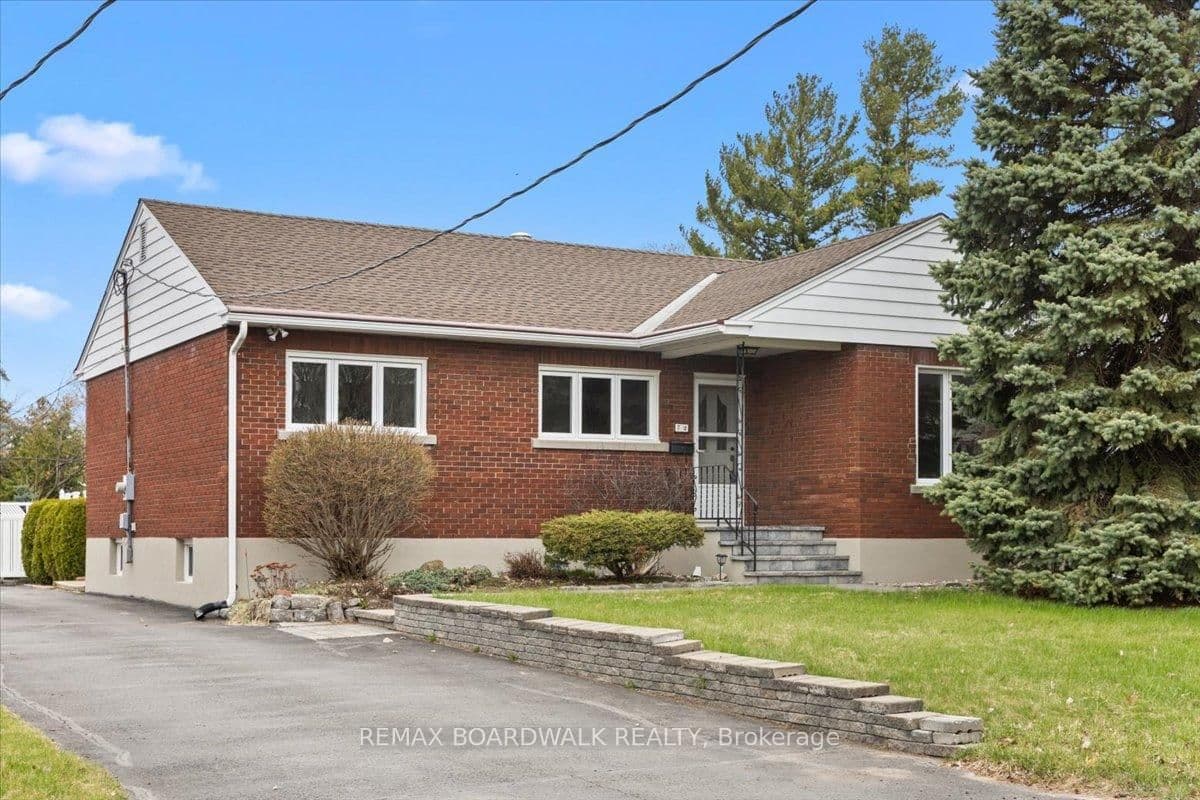 72 Crownhill Street, Ottawa, ON