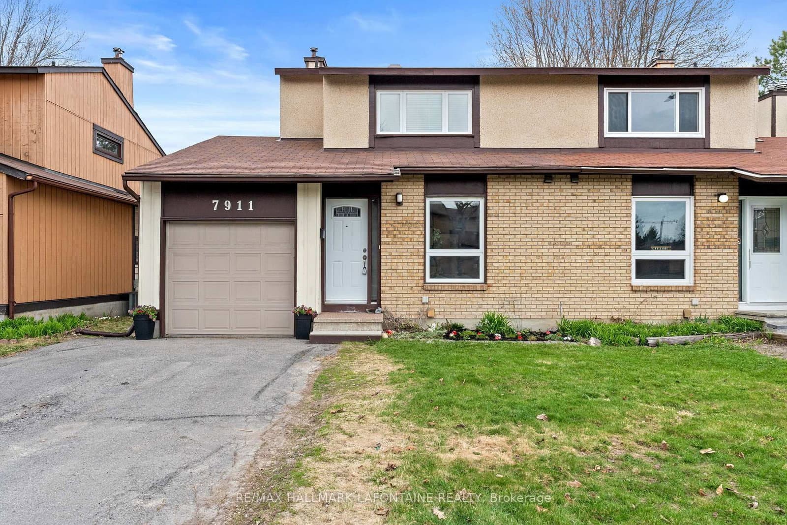 7911 Jeanne D'arc Boulevard, Ottawa, ON