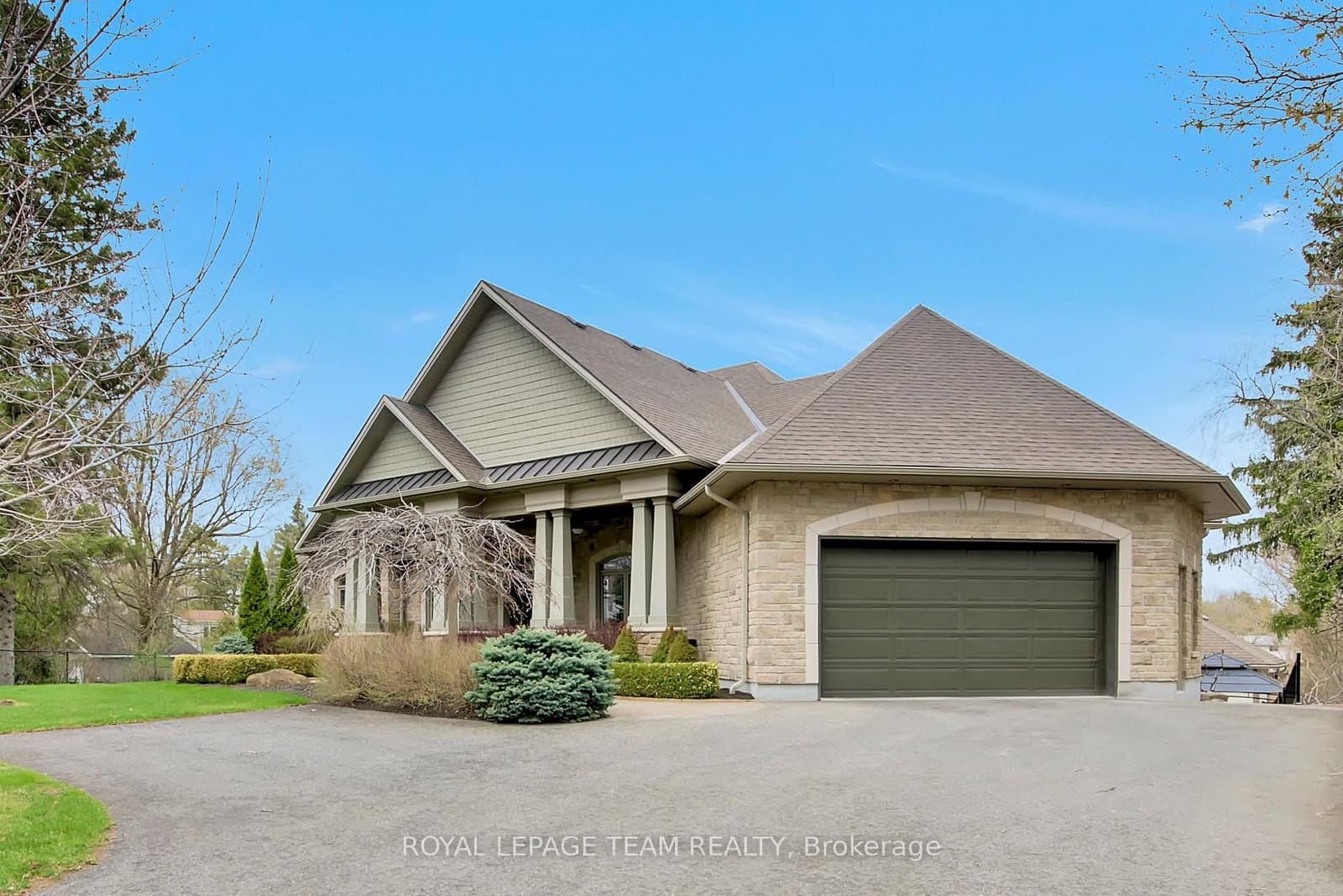 5591 Manotick Main Street, Ottawa, ON