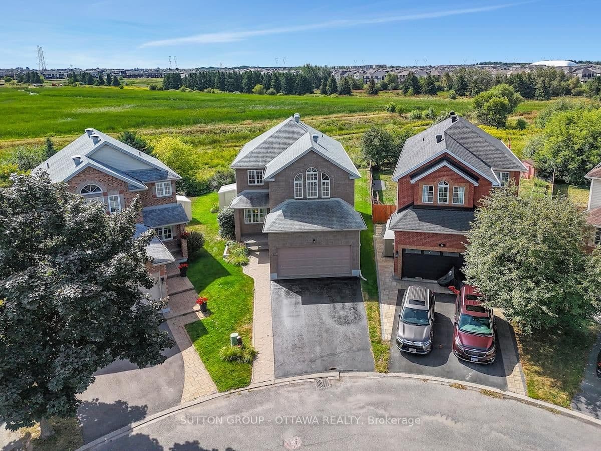 22 Dunnet Court, Ottawa, ON — photo 2