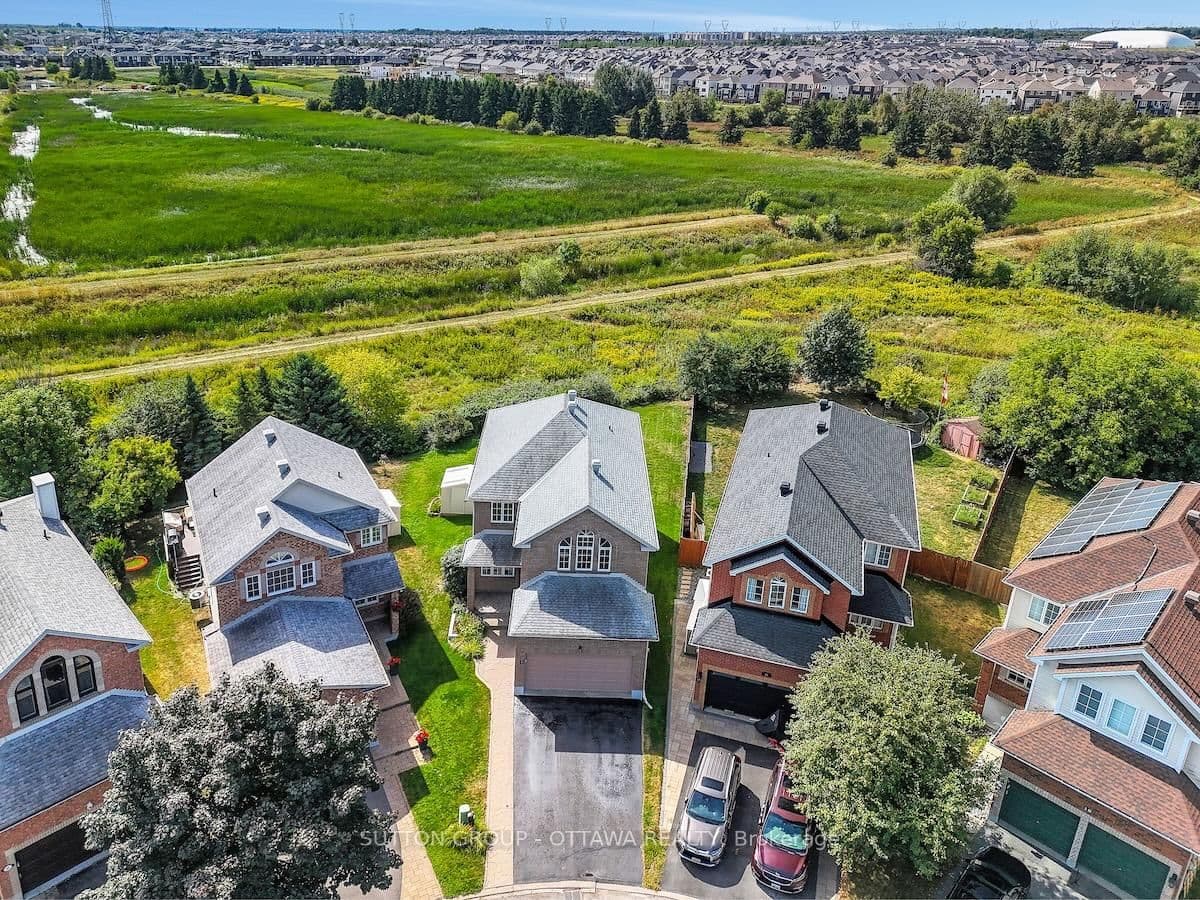 22 Dunnet Court, Ottawa, ON — photo 3