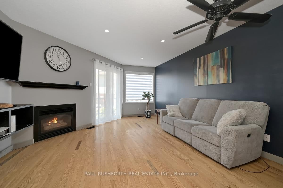 11 - 1400 Wildberry Court, Ottawa, ON — photo 3