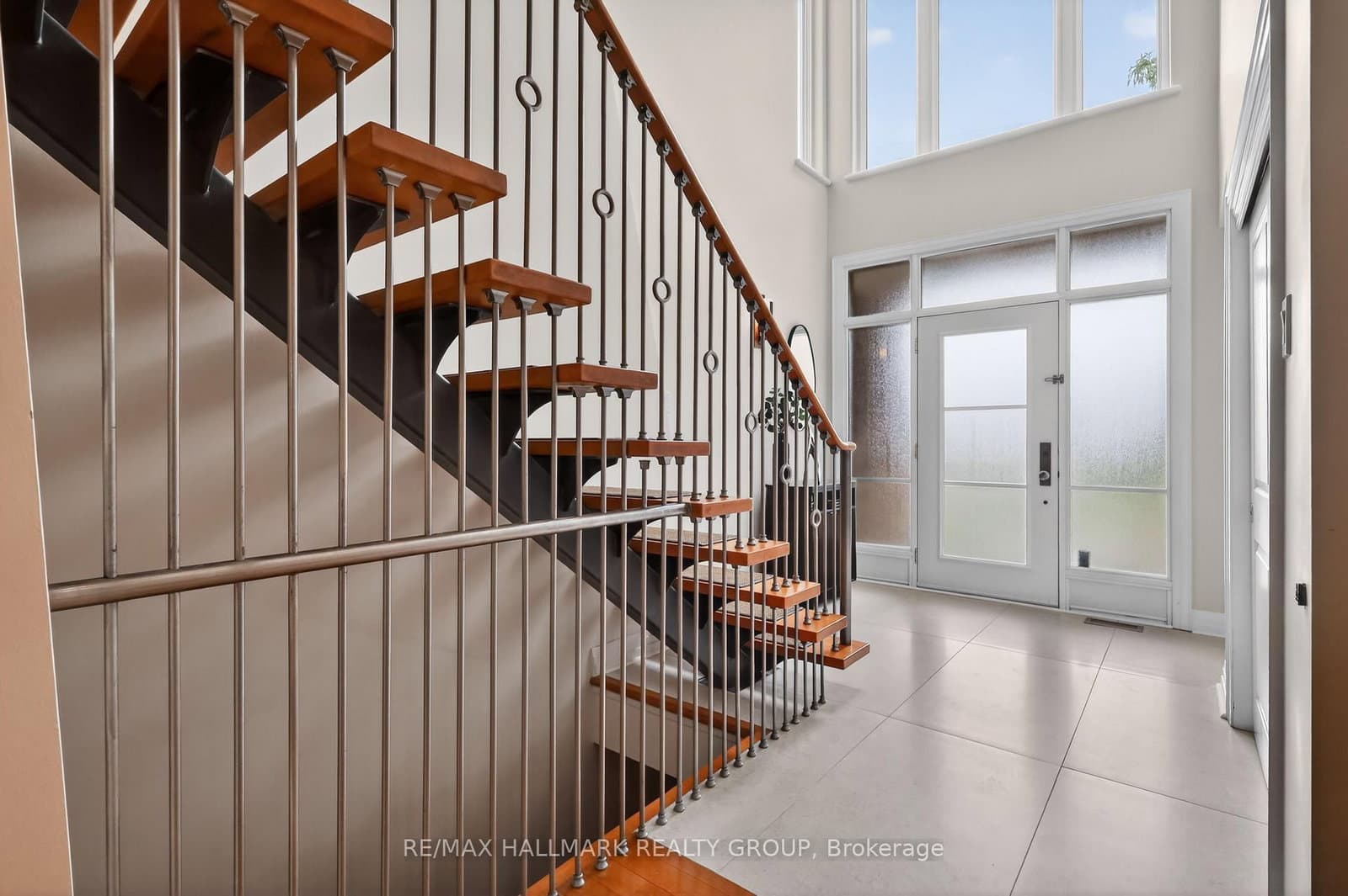 1934 Lenester Avenue, Ottawa, ON — photo 3