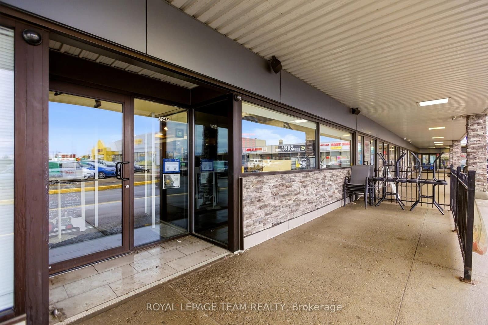 2645 ALTA VISTA Drive, Ottawa, ON — photo 2