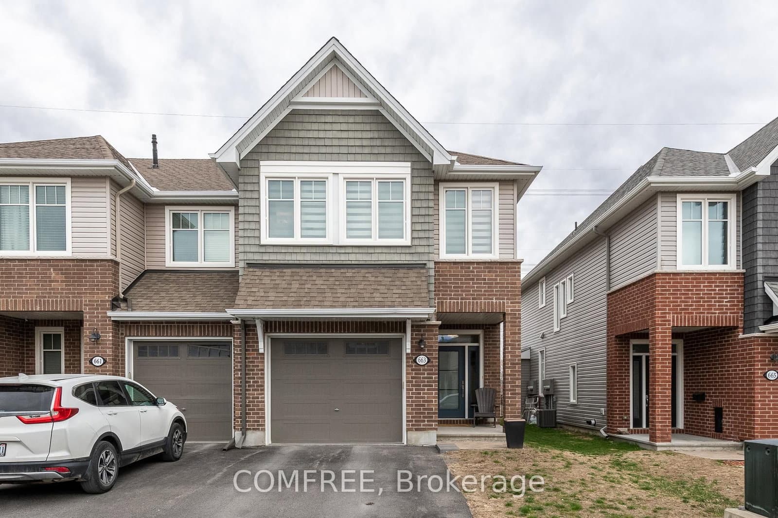 663 Putney Crescent, Ottawa, ON