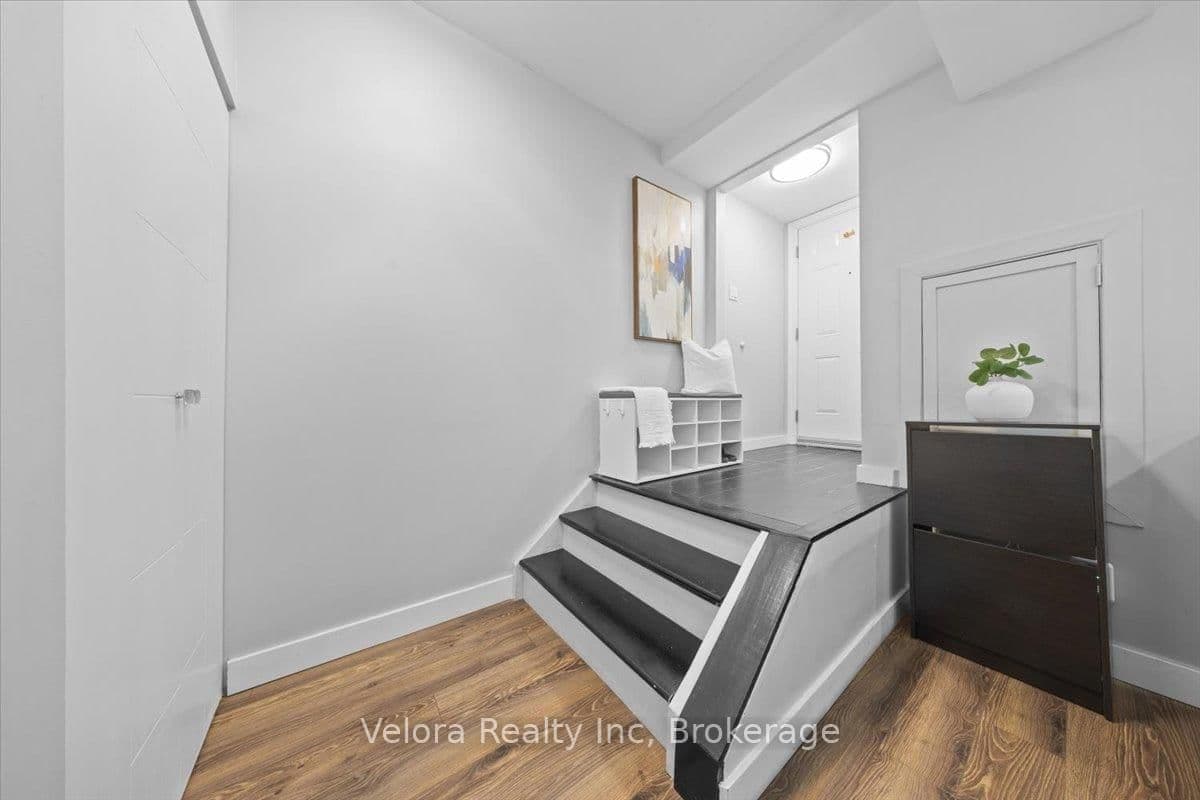 8A Shehyn Lane, Ottawa, ON — photo 3