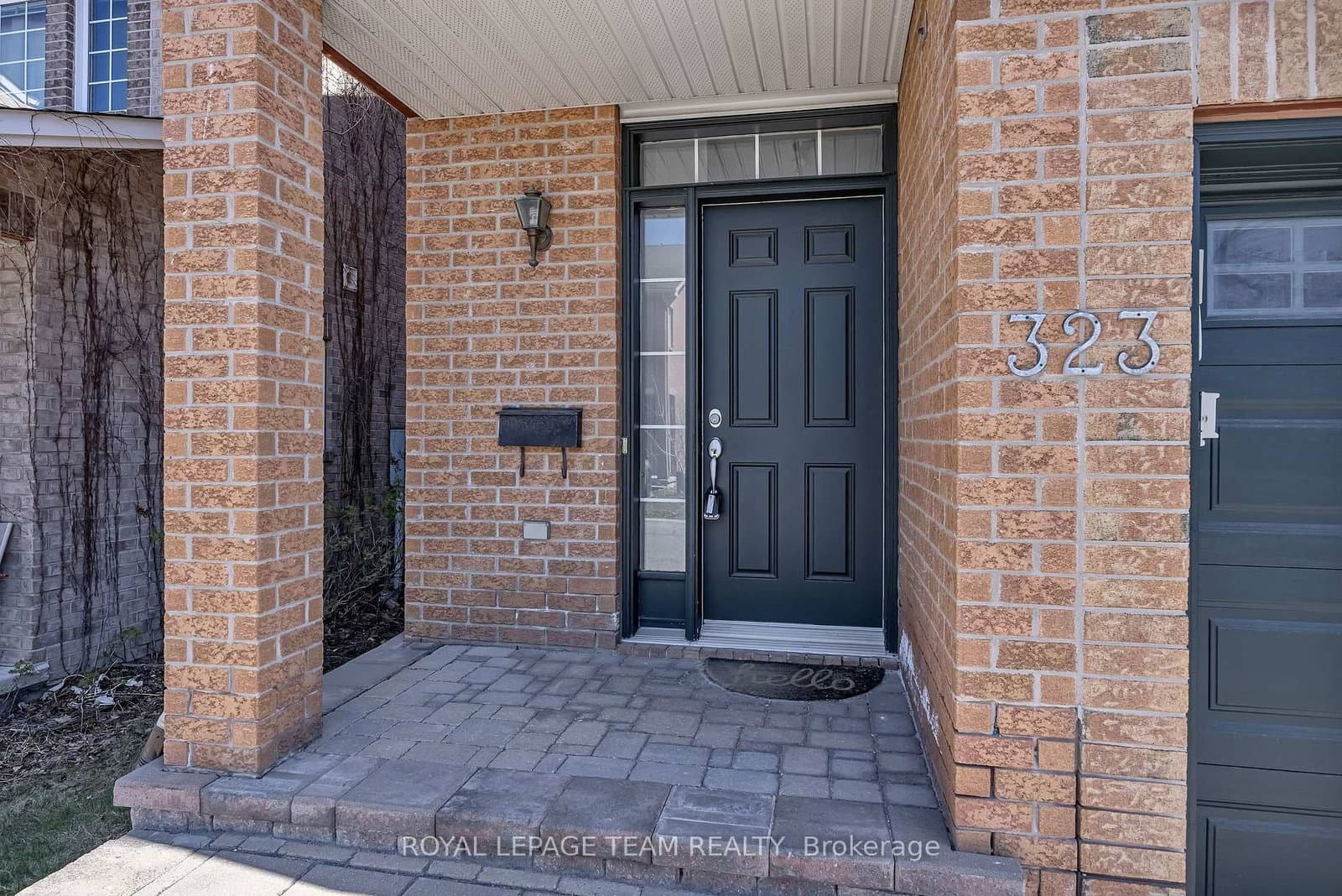 323 Freedom Private, Ottawa, ON — photo 2